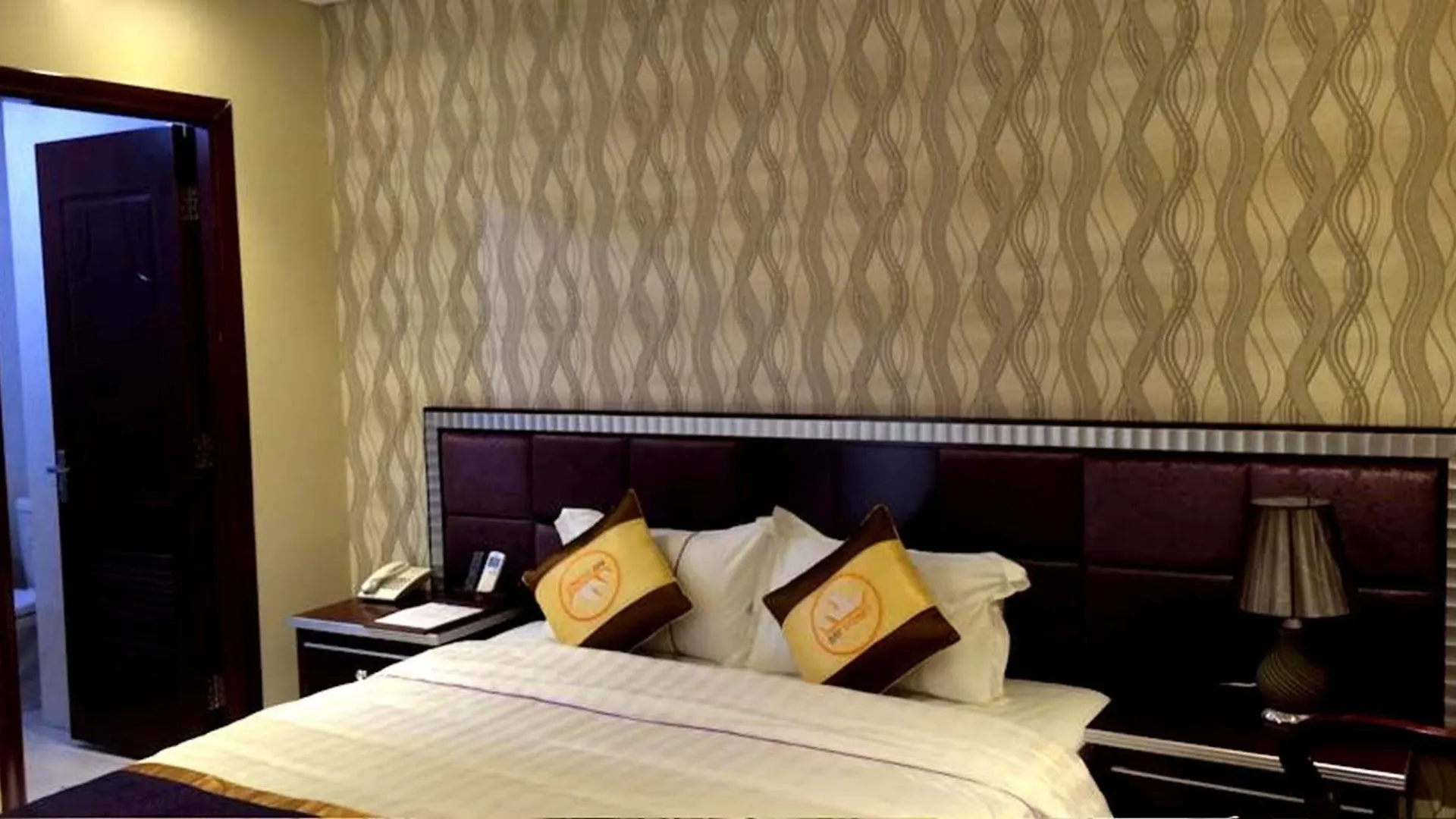 Bay Sydney Hotel Da Nang